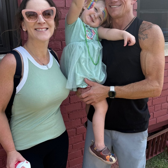 Meet your Posher, Steph - Picture 2 of 7